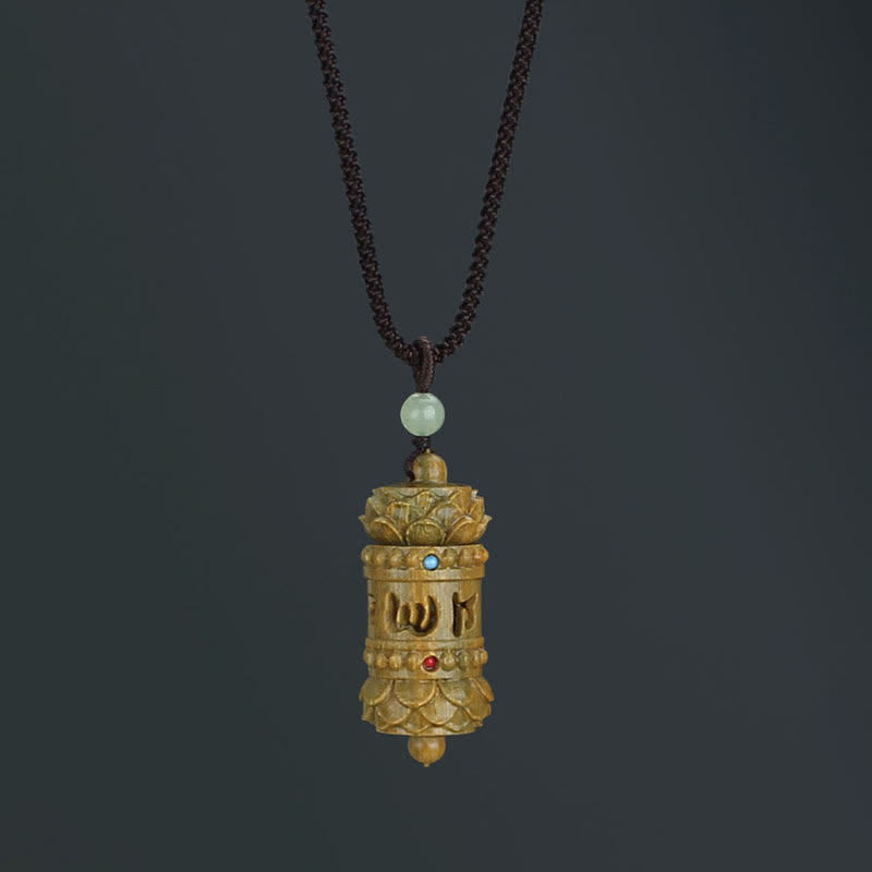 Buddha Stonesチベット グリーンサンダルウッド ローズウッドオーム・マニ・パドメ・フムフム ロータス ポジティブ 癒し ネックレス ペンダント - オーム・マニ・パドメ・フムグリーン サンダルウッド - image 1