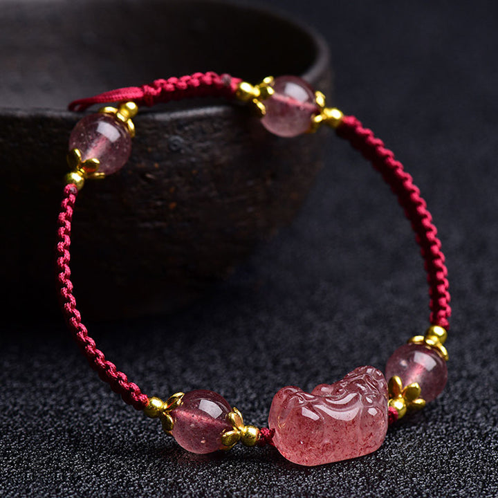 Buddha Stones天然ストロベリークリスタルPiXiuチャーム幸運の赤紐ブレスレット