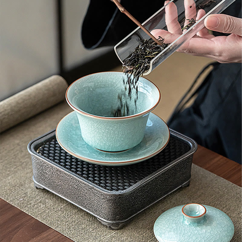 Buddha Stonesレトログリーンアイスグレーズセラミック蓋碗三彩ティーカップカンフーティーカップとソーサー蓋付き