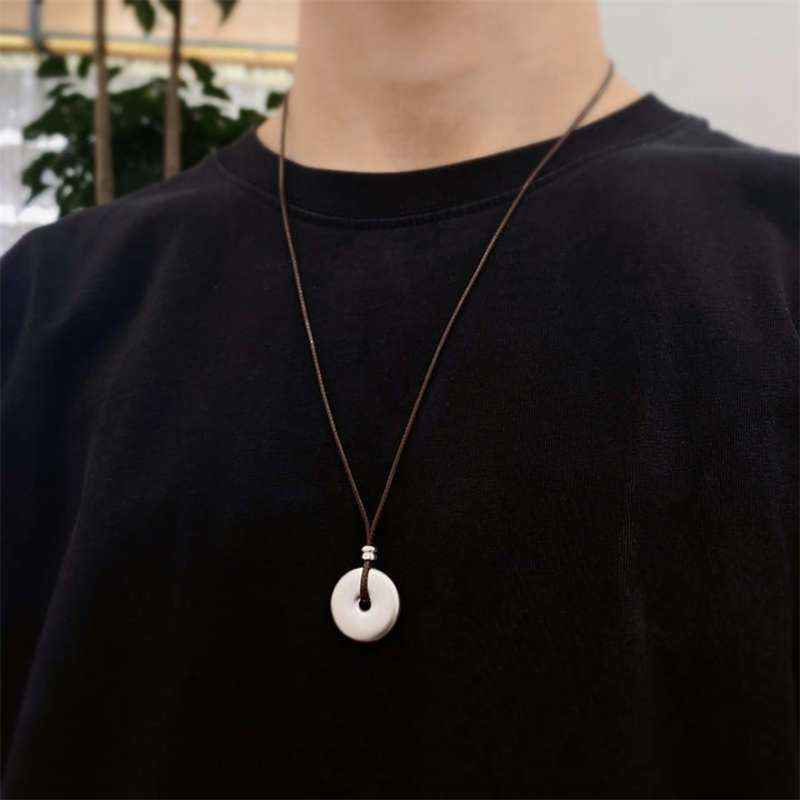 Buddha Stones999スターリングシルバー ラウンドピースバックルプロテクションネックレスペンダント