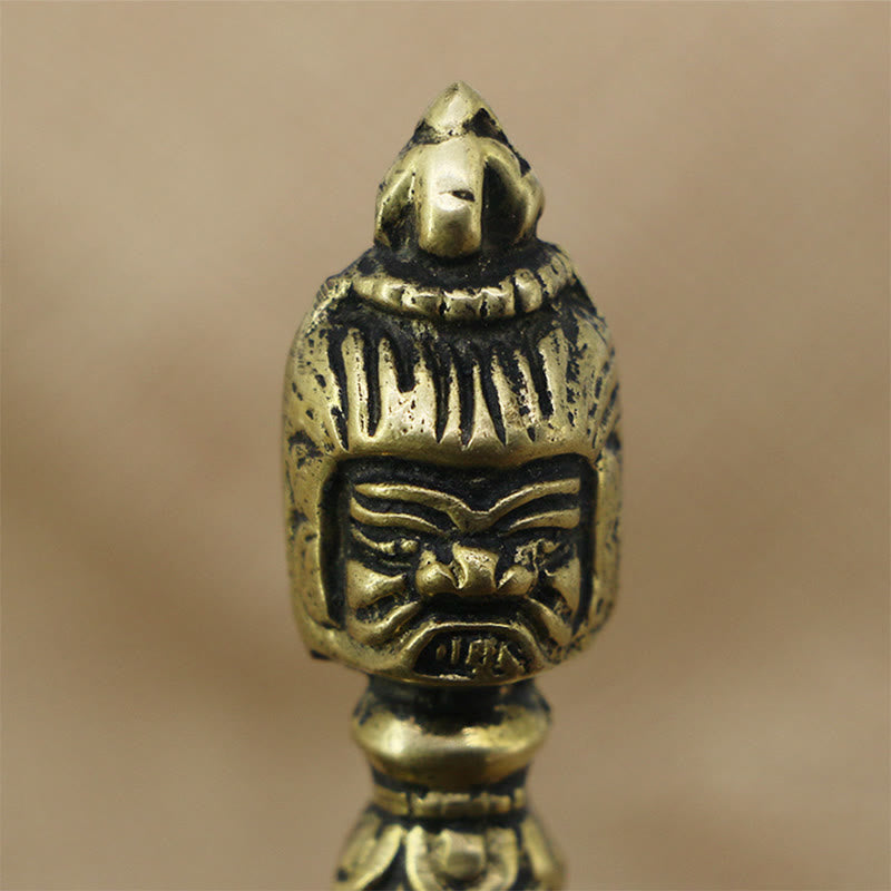 ネパールの手作りの小さな金剛杵（ヴァジュラ）ドルジェのBuddha Stones彫刻、悟りの銅製装飾